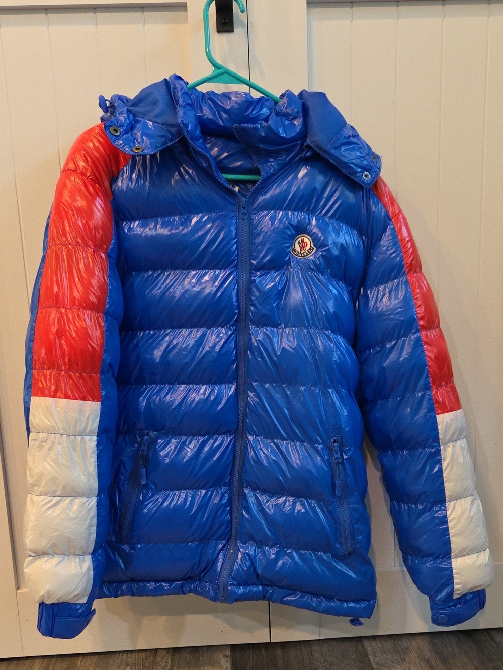 Moncler Dincer Red White And Blue Puffer Jacket Size Small